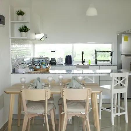 Beautiful Villa With 2 Bedrooms